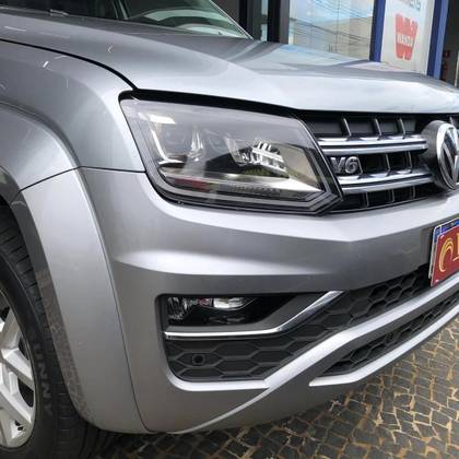 VOLKSWAGEN AMAROK 3.0 V6 TDI DIESEL HIGHLINE CD 4MOTION AUTOMÁTICO